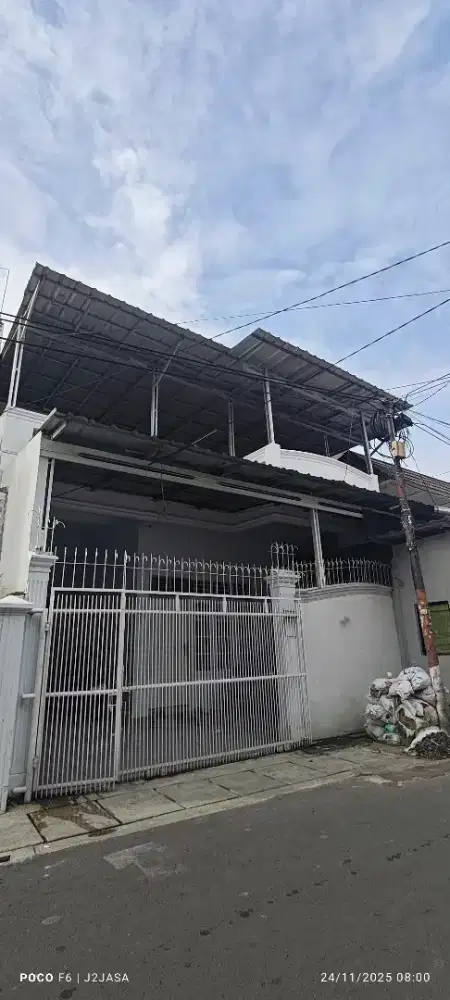 Di Jual Cepat Cash no KPR  Rumah di Jl. E karanganyar