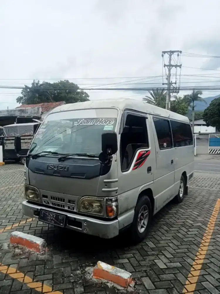 Elf nhr microbus 2012 pajak of 3x 100juta nego