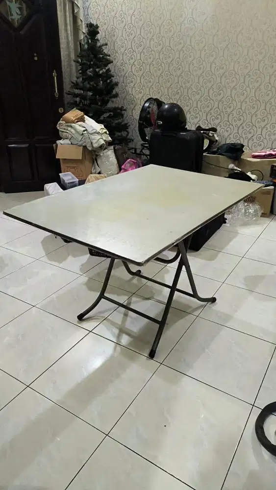 Meja Makan Lipat Belajar Serbaguna Rangka Besi Papan Kokoh Bekas