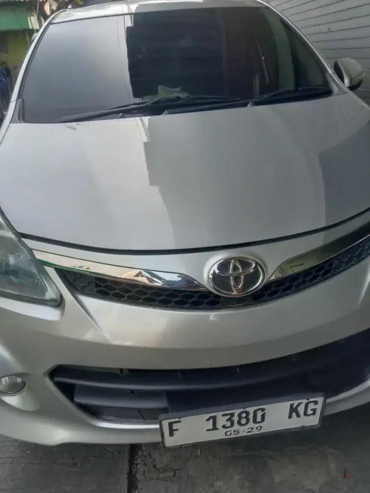 Dijual cepat Avanza Veloz 2012,,harga nego