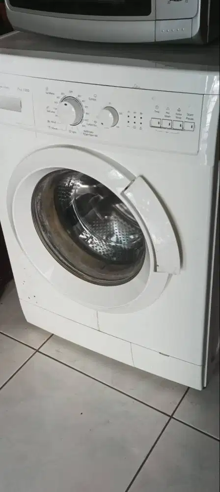 Mesin  cuci panasonic 7kg NA 127VE5 Second