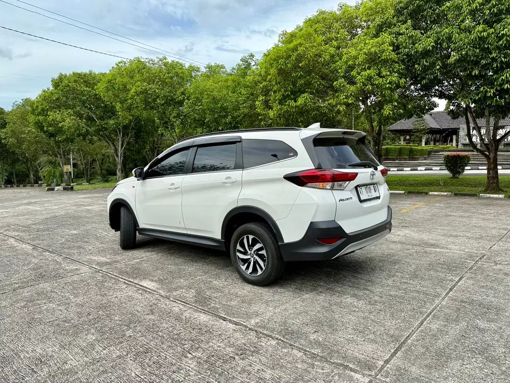 Toyota Rush 2023 Bensin