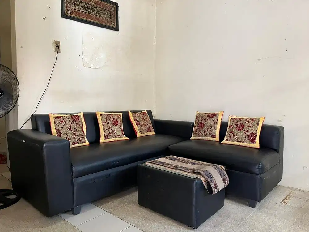 SOFA LETTER L + MEJA