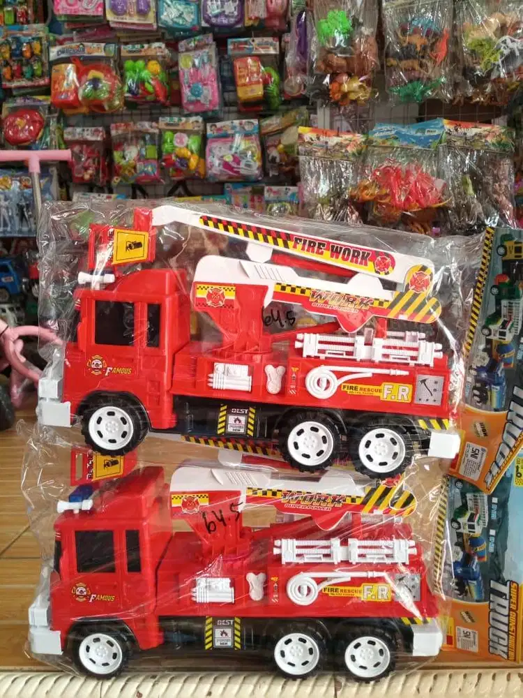 mainan anak truk pemadam fire work