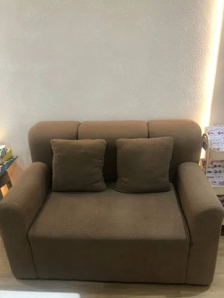 Sofa panjang coklat + 2 bantal (sofa 2 orang)