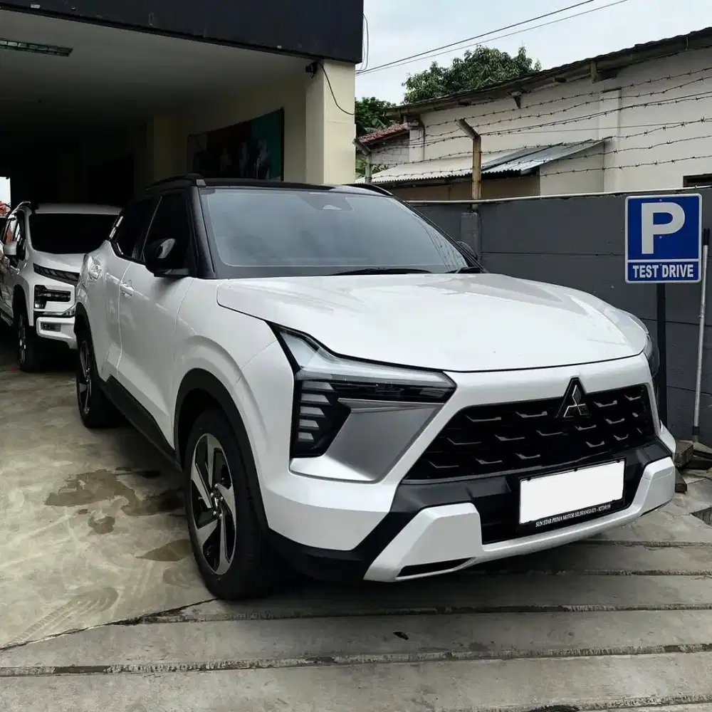 Mitsubishi Xforce ultimate DS cvt th 2025 km low