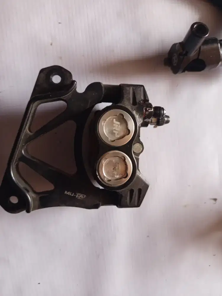 kaliper jrp set breket vario/beat disk 260 + selang rem tad 90 derajat