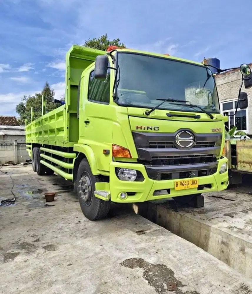 HINO 2018 FM269JD FM8 TRIWAY LONG