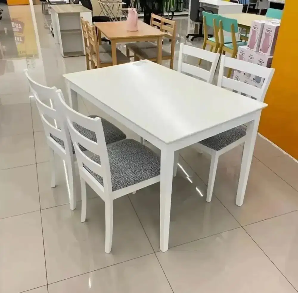 MEJA MAKAN YANIA SET