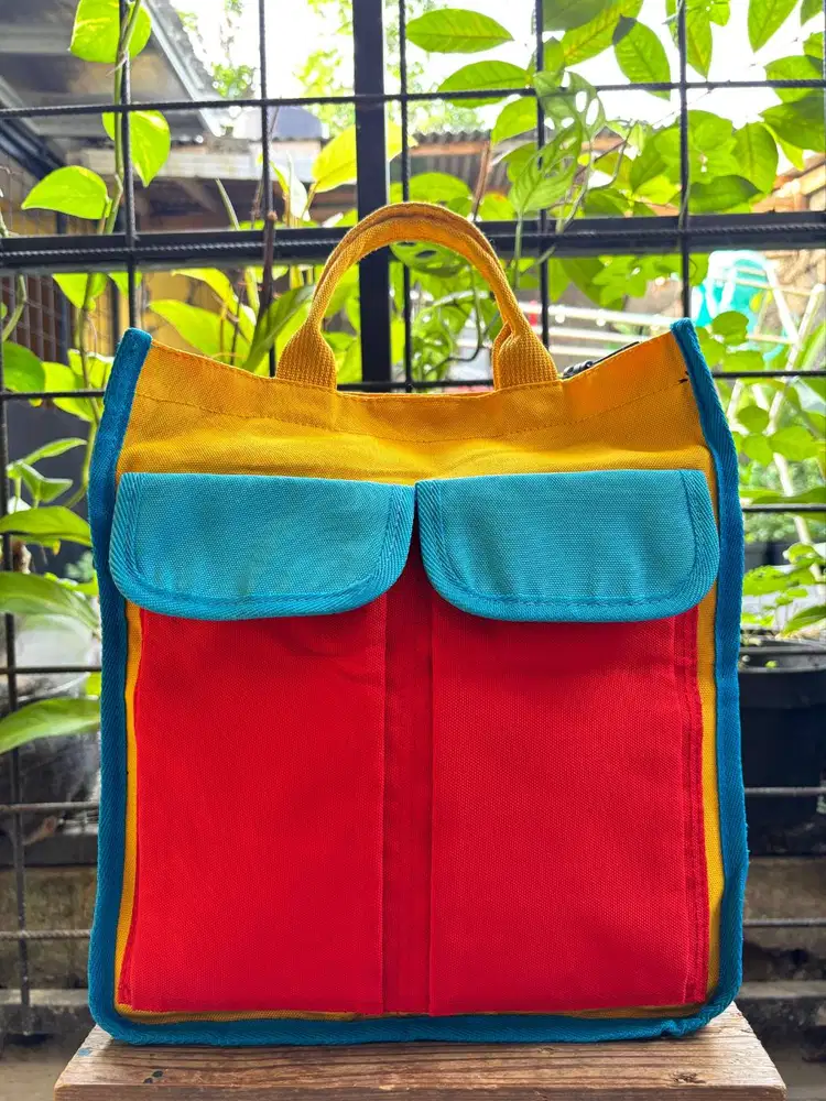 Tas Bekal Muticolour | Totebag Baskin Robbin's X Crayon Sinchan