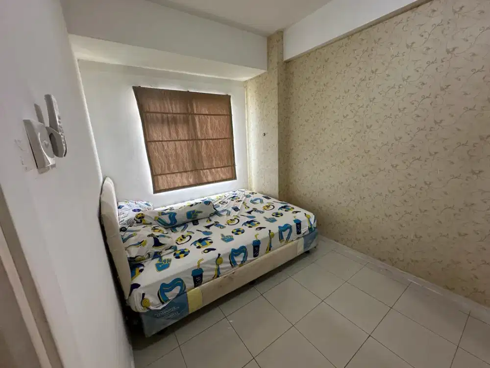 ready disewakan apartemen green lake sunter,tipe 2bedrooms full furnished,view danau,hadap timur,AC 2,waterheater