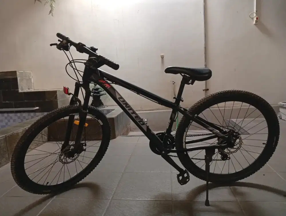 Sepeda United NEO200