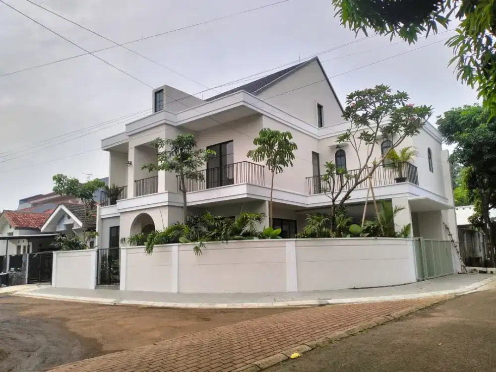 Dijual Rumah Baru Hook di Kencana Loka BSD CITY