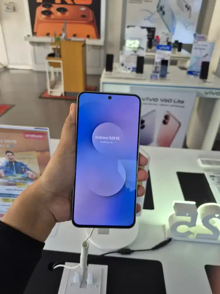 Samsung Galaxy S25 FE 8/256 (FREE UPGRADE MEMORY)