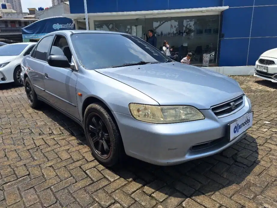 LOW DP Honda Accord 2.2 Bensin-MT 2000 VRB