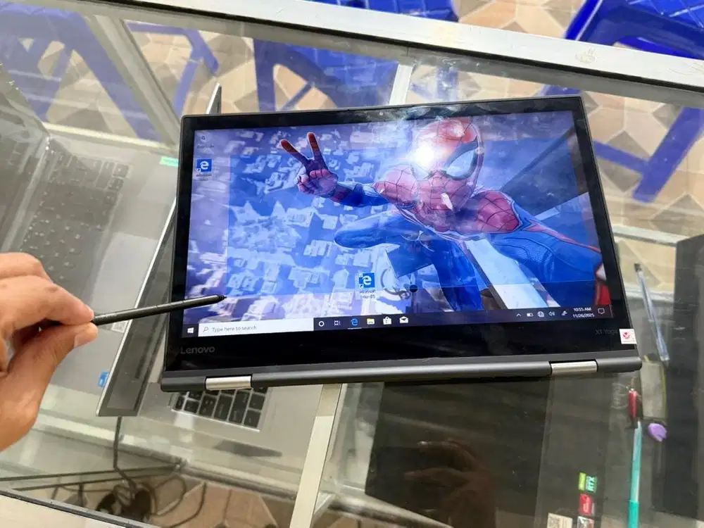 X1 YOGA CORE I7gen7 SSD 1000 GB RAM 16 GB LAYAR SENTUH X360