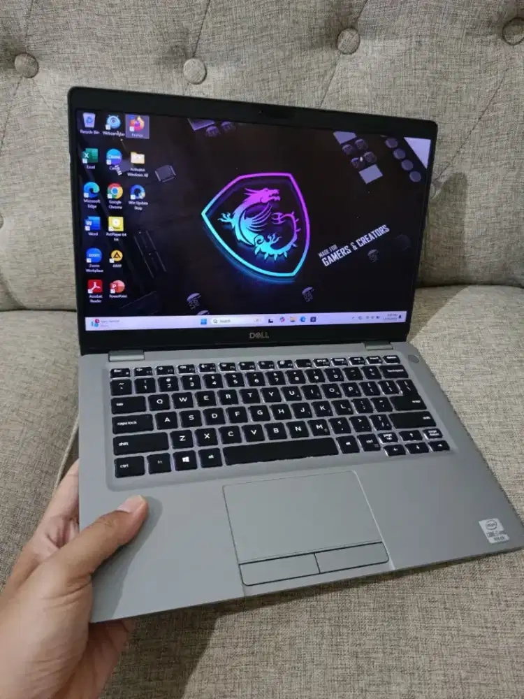 Laptop Dell Touchscreen Core i7 Gen 10 RAM 16GB SSD 512GB