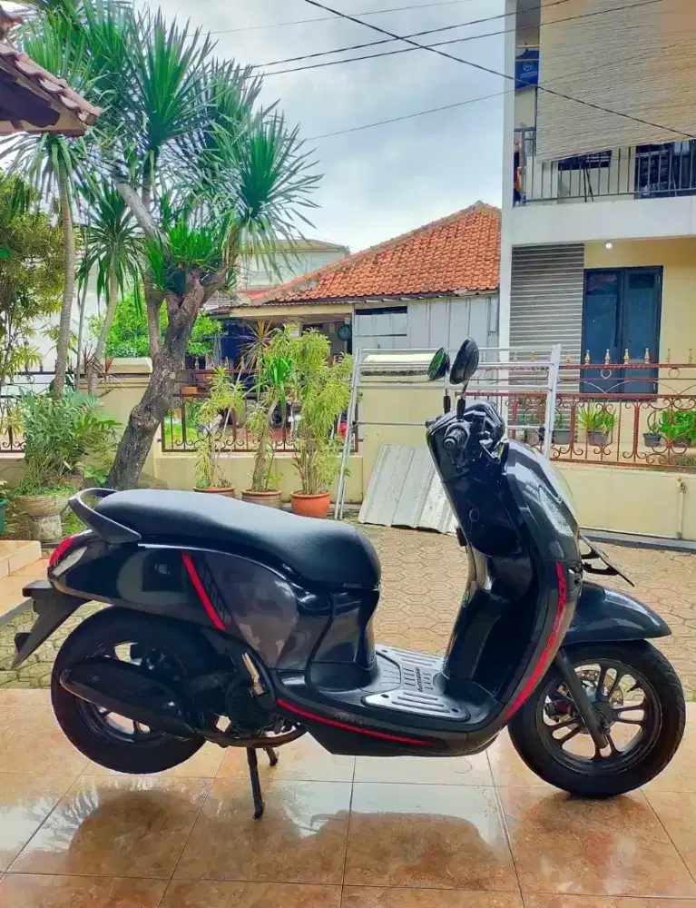 New Scoopy 2021 jual butuh