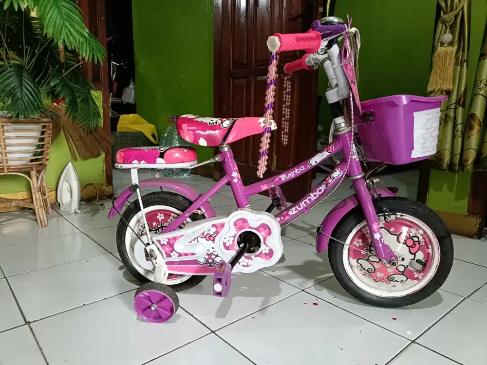 Sepeda anak masih mulus