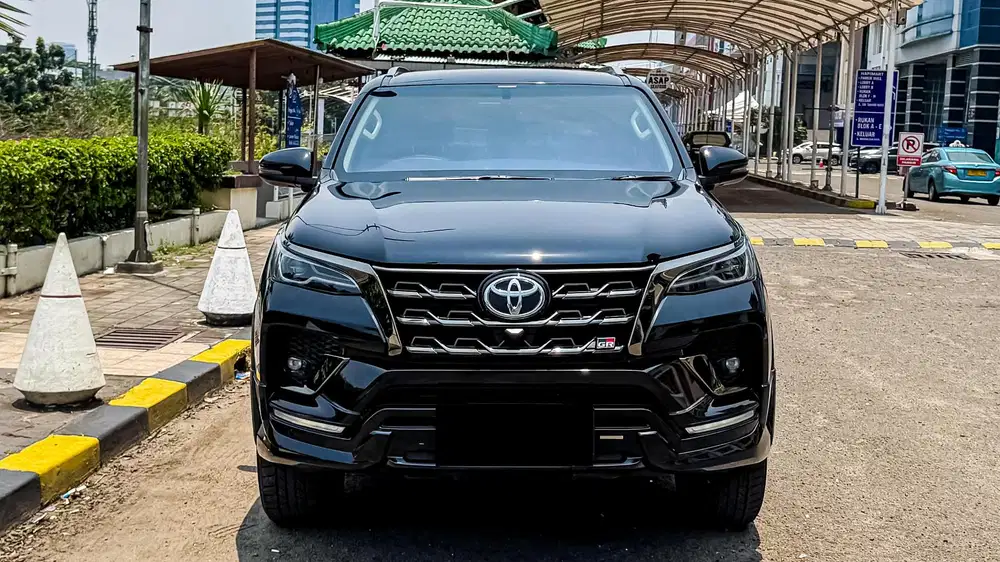 Toyota Fortuner 2.8 Vrz GR Sport Diesel Facelift nik 2022