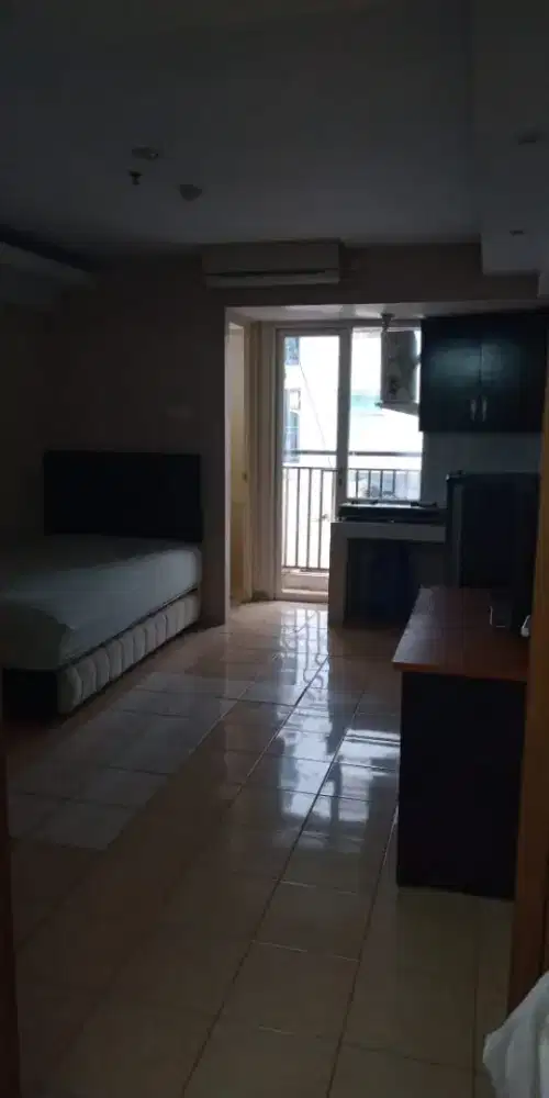 Disewakan apartemen tipe studio bersih murah jakarta barat