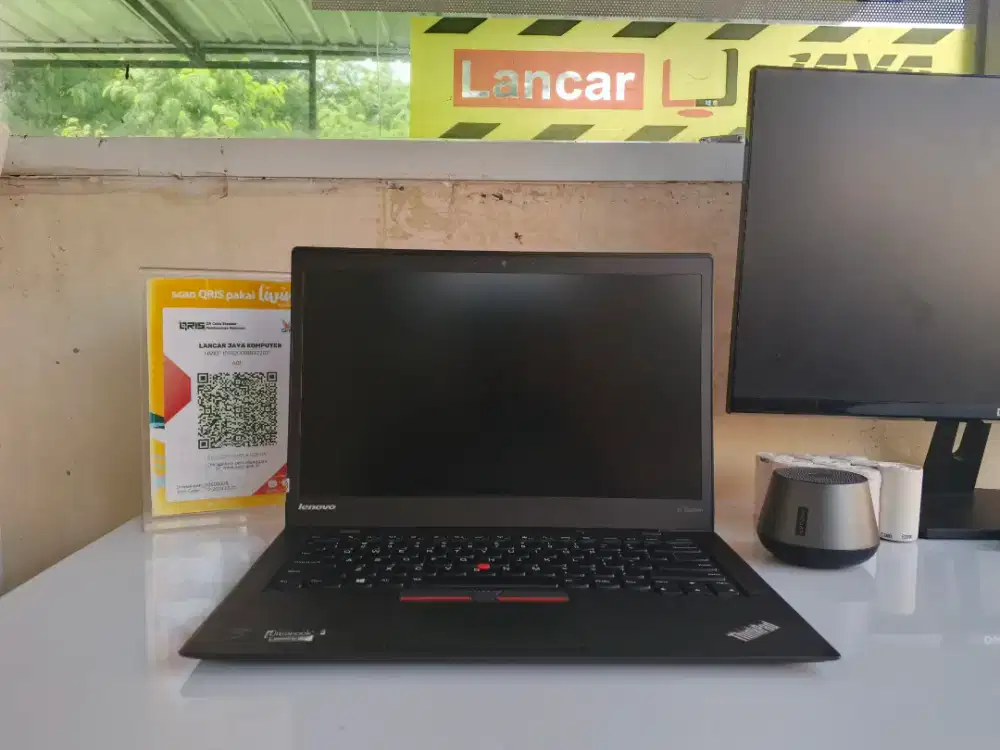 Lenovo ThinkPad X1 Carbon UltraBook Super Tipis Performa Maksimalis