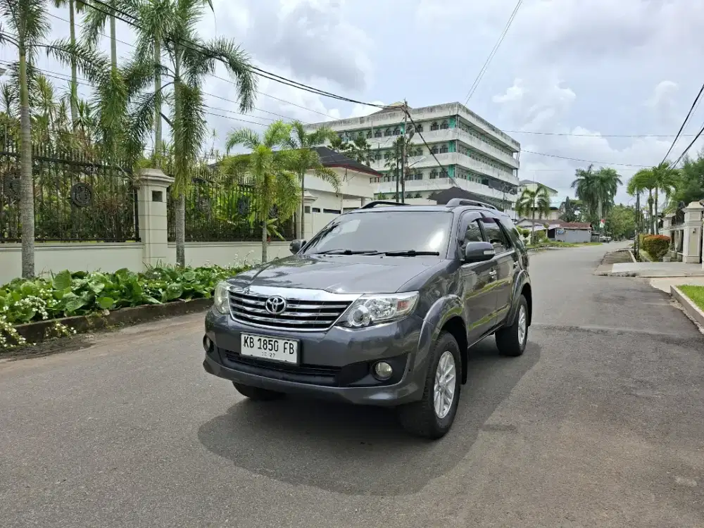 Fortuner 2.7 G bensin matic (2012)