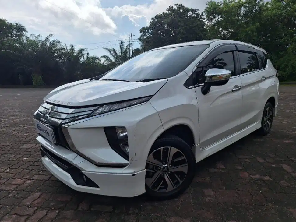 MITSUBISHI XPANDER 1.5 ULTIMATE BENSIN AT 2019 KTL