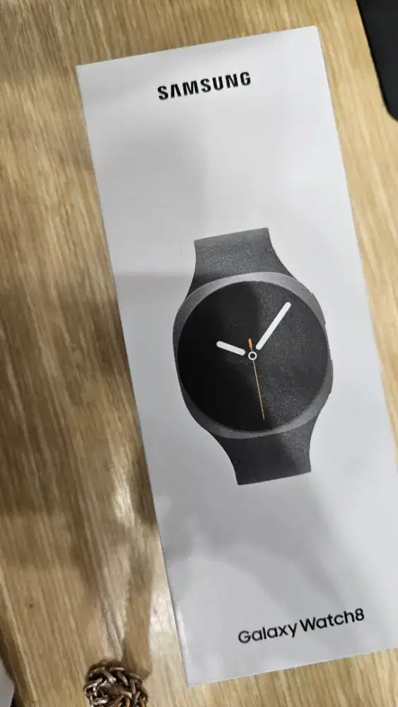 NEW SAMSUNG GALAXY SMARTWATCH 8 40MM