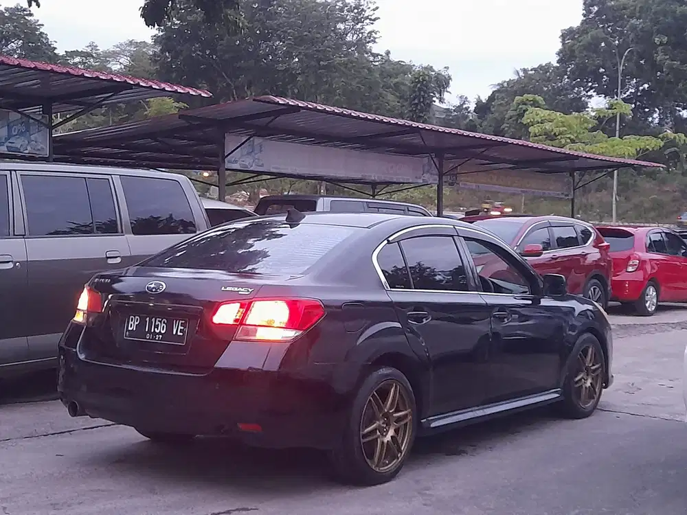 SUBARU LAGACY AUTOMETIC PAJAK HIDUP STNK BPKB LENGKAP TANGAN PERTAMA