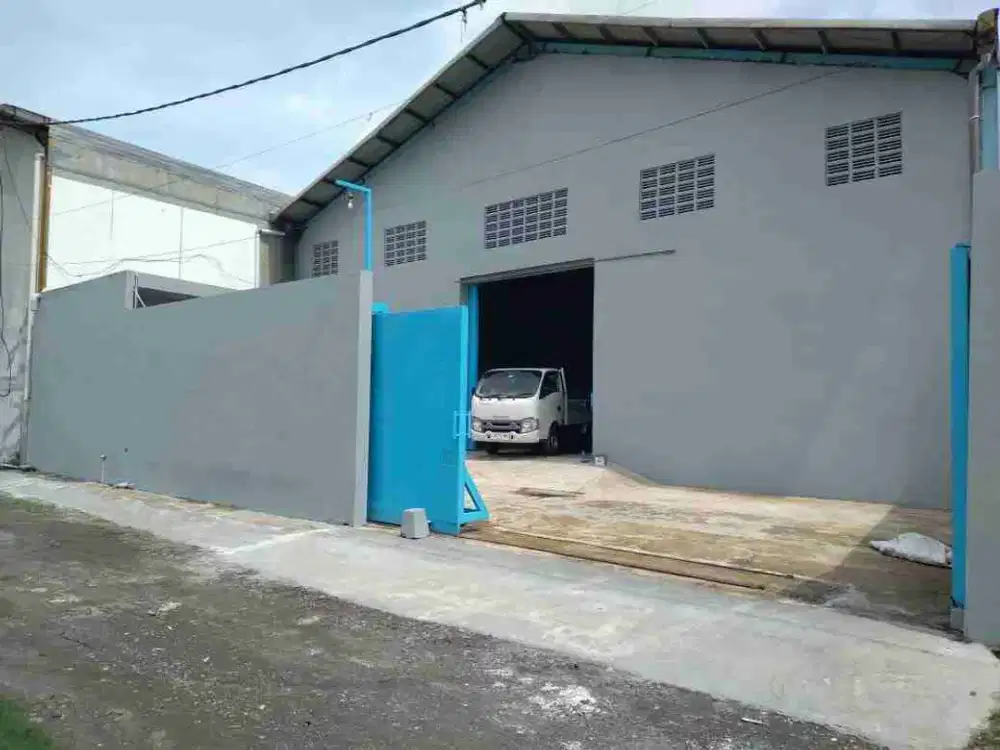 DISEWAKAN GUDANG BARU RENOVASI LOKASI GUNUNG ANYAR TAMBAK