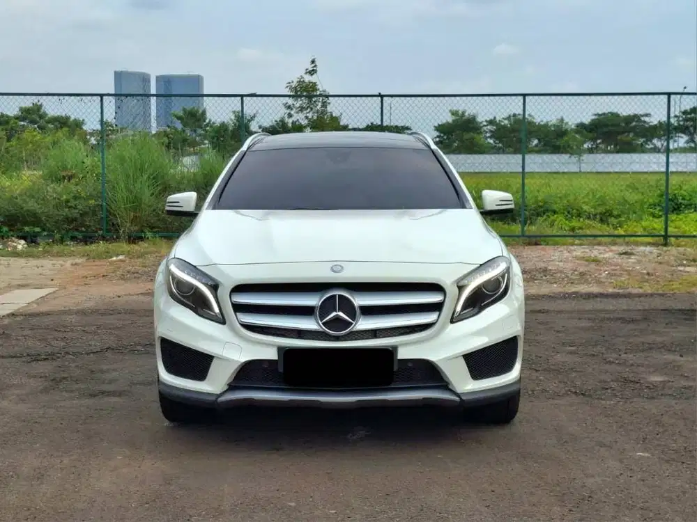 Mercedes-Benz GLA200 AMG 2016