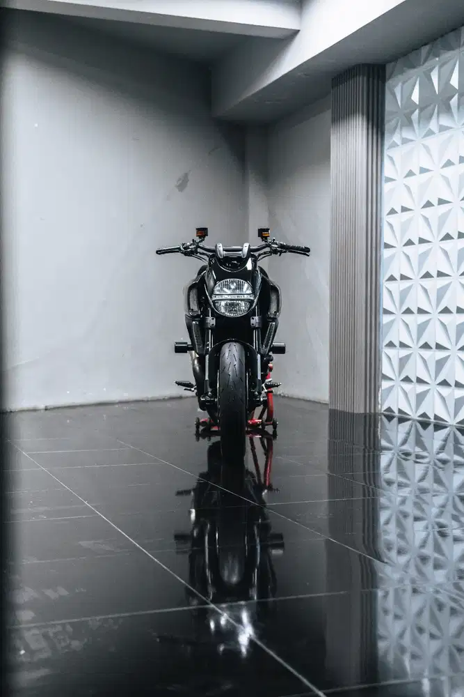 Ducati Diavel 'Chromo' 2013