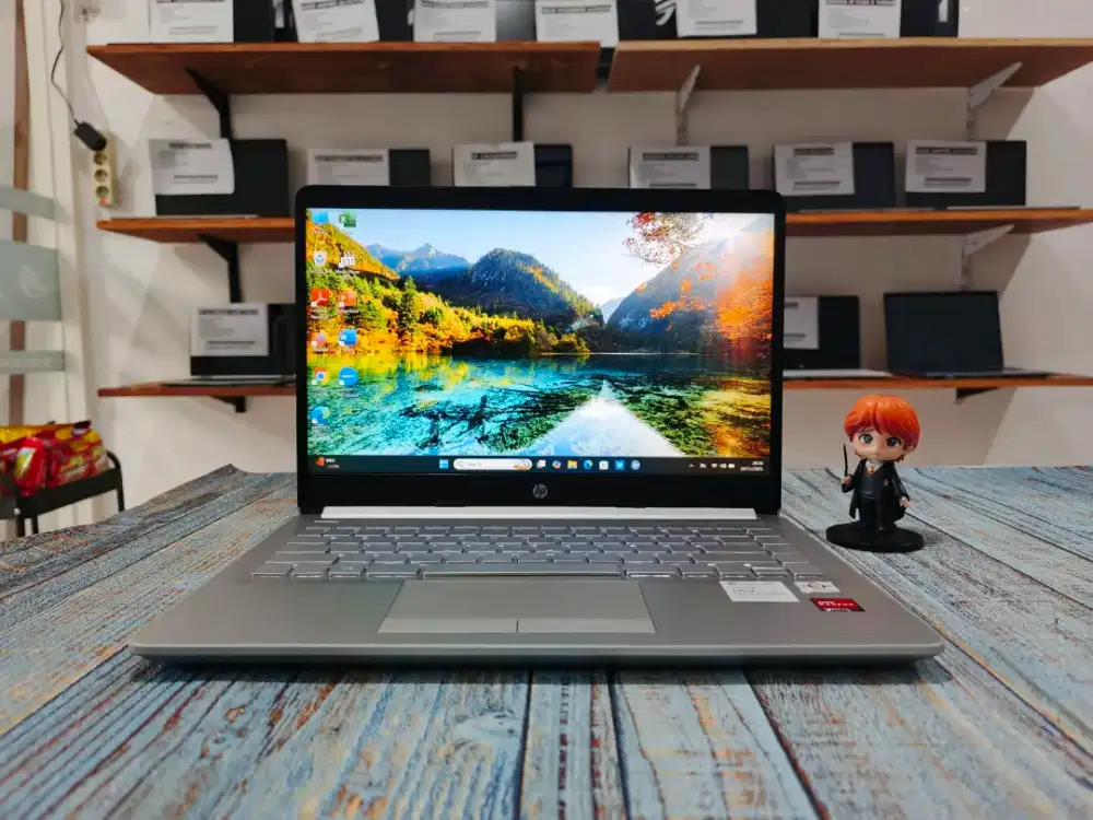 Dijual Cepat Laptop Second HP 14S-DK1507AU/Athlon Silver 3050U/RAM 8GB