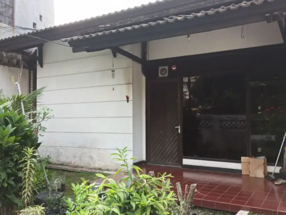 Rumah Kebayoran Lama Hadap Selatan  jakarta Selatan