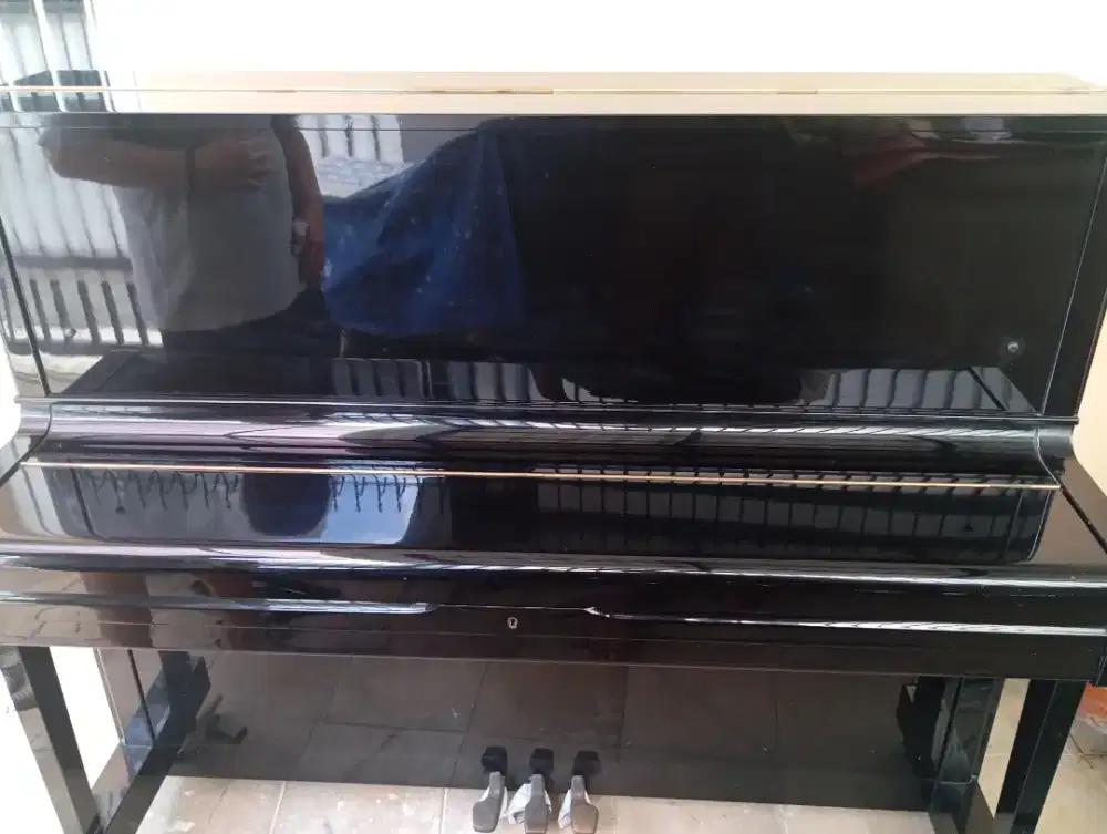 Jual cepat murah piano Yamaha U1M suara baik apa adanya 11jt