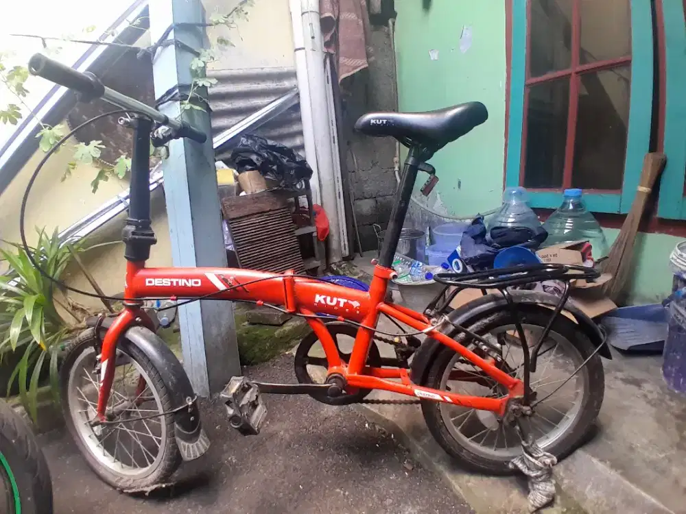 Dijual cepat 2 sepeda bekas ukuran 16 dan 18