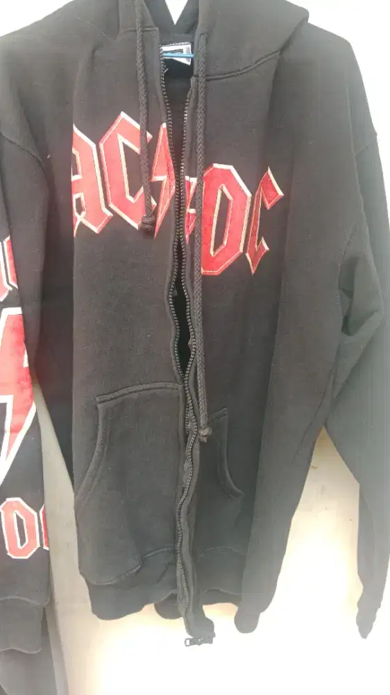 Jaket baru ga pernah di pake