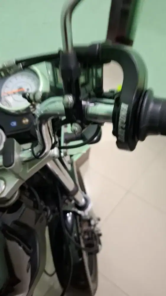 Yamaha RX King, warna hitam