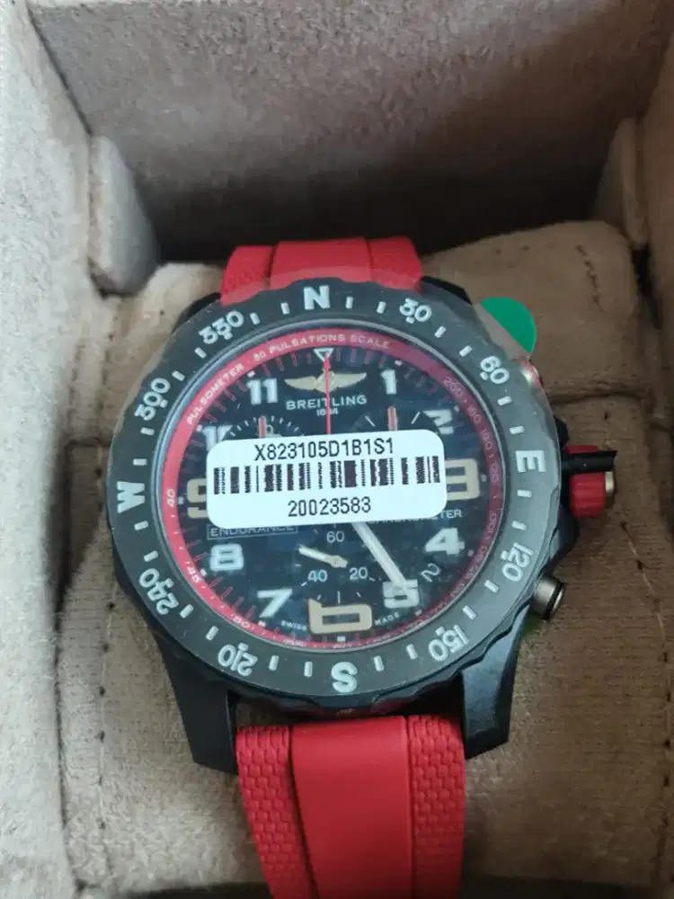 Breitling 1884 Endurance Pro 44 Merah