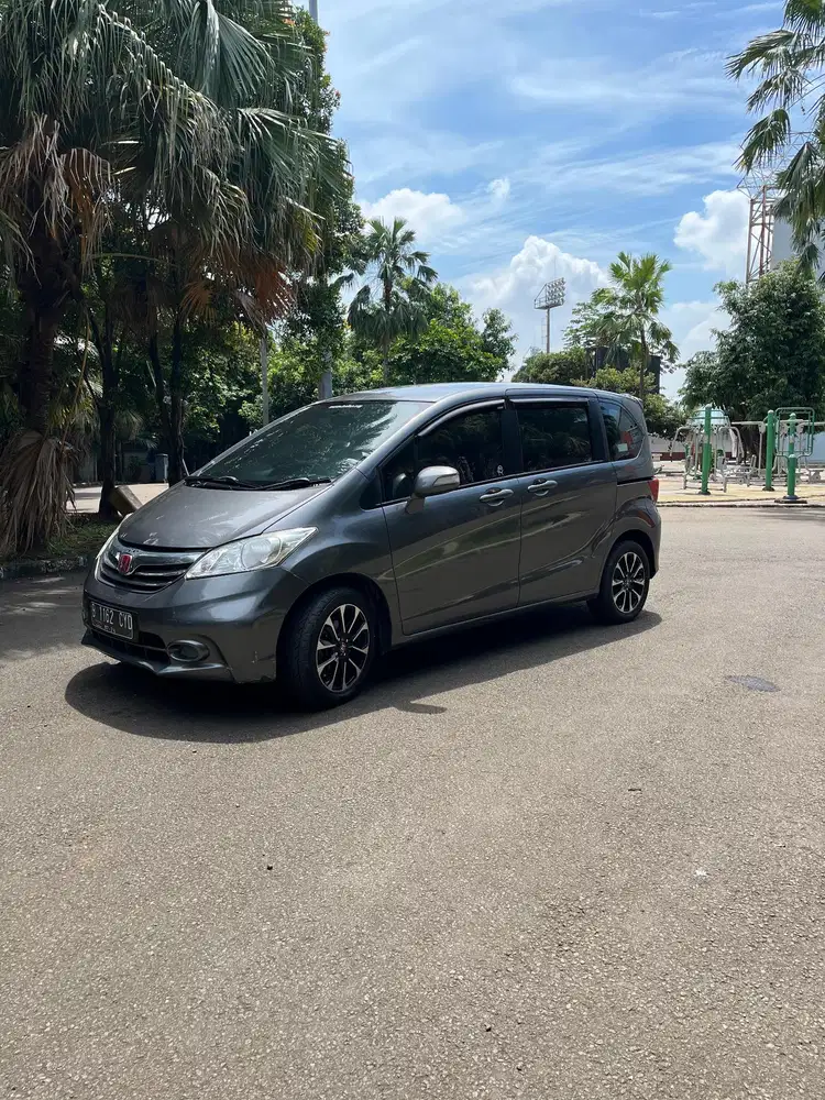 Honda Freed 2013 Bensin
