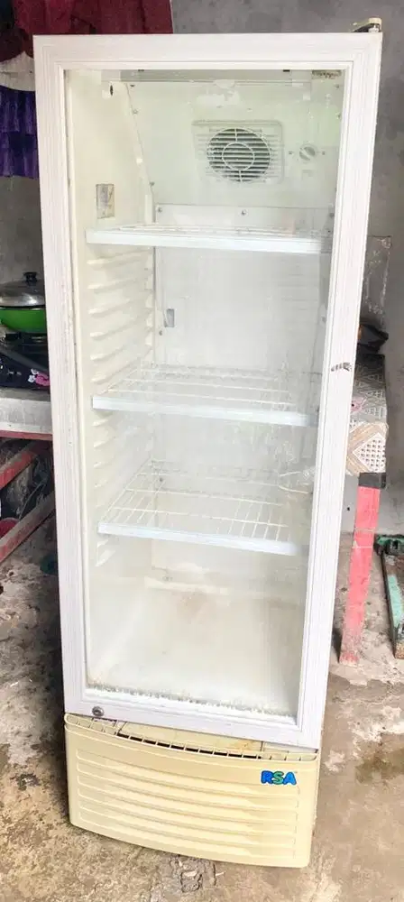 Showcase 3 Rak Normal