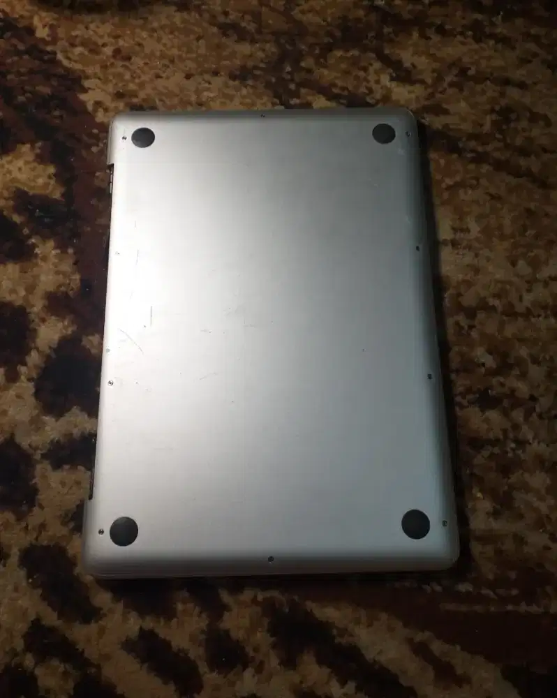 Macbook Apple Dibaca