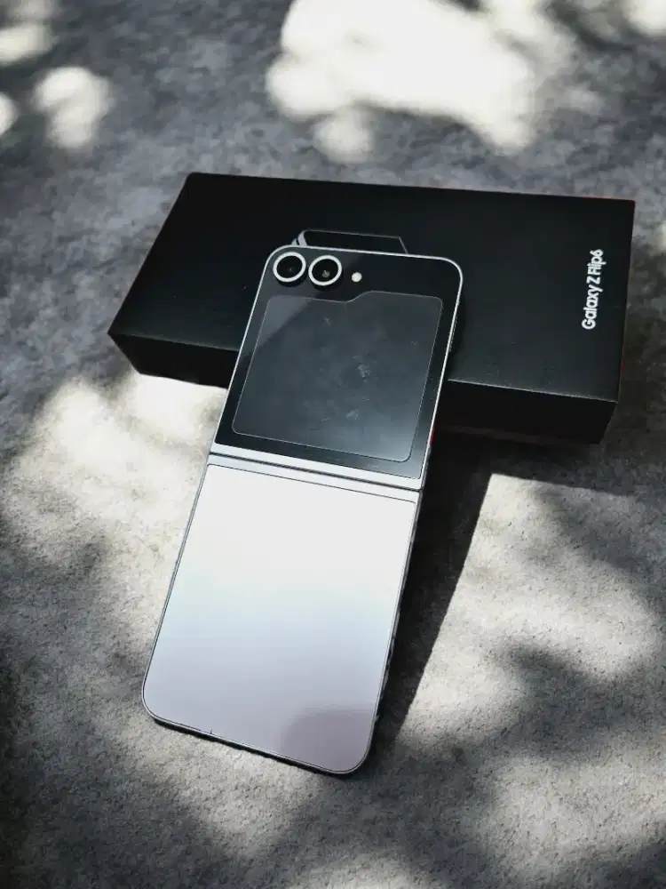 Samsung z flip 6 ram12 256gb 5g lte second lengkap ya