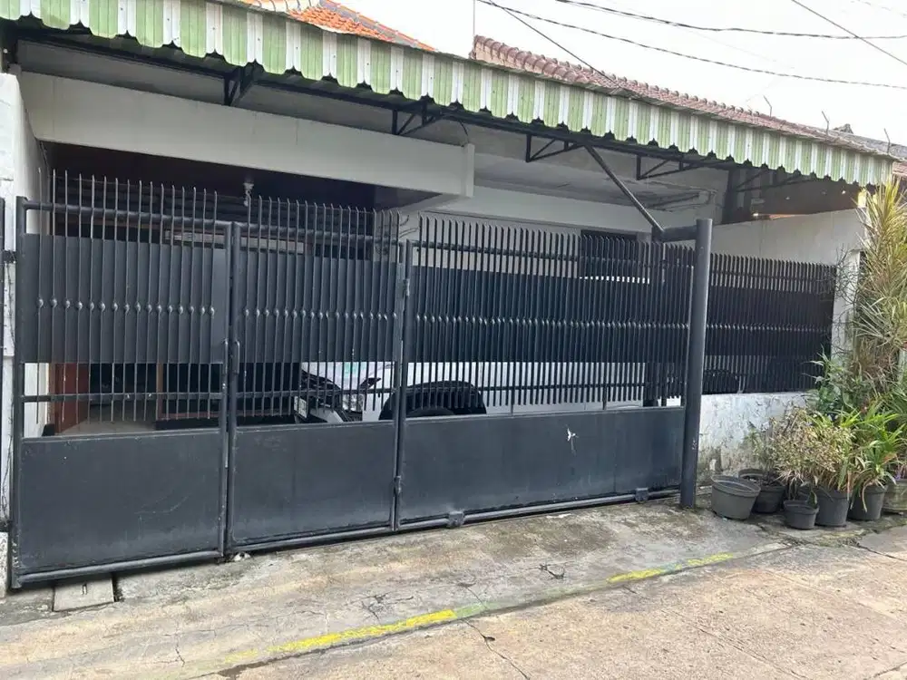 Rumah Pusat Kota Surabaya Siap Huni