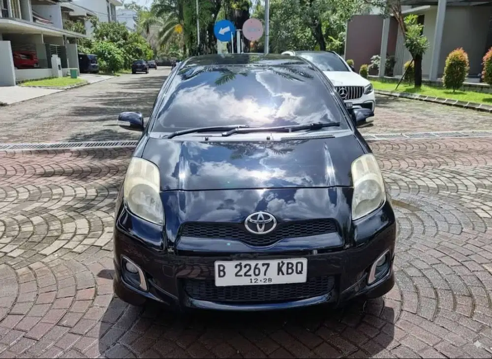 Yaris E 2012 Matic ANTIK istimewa