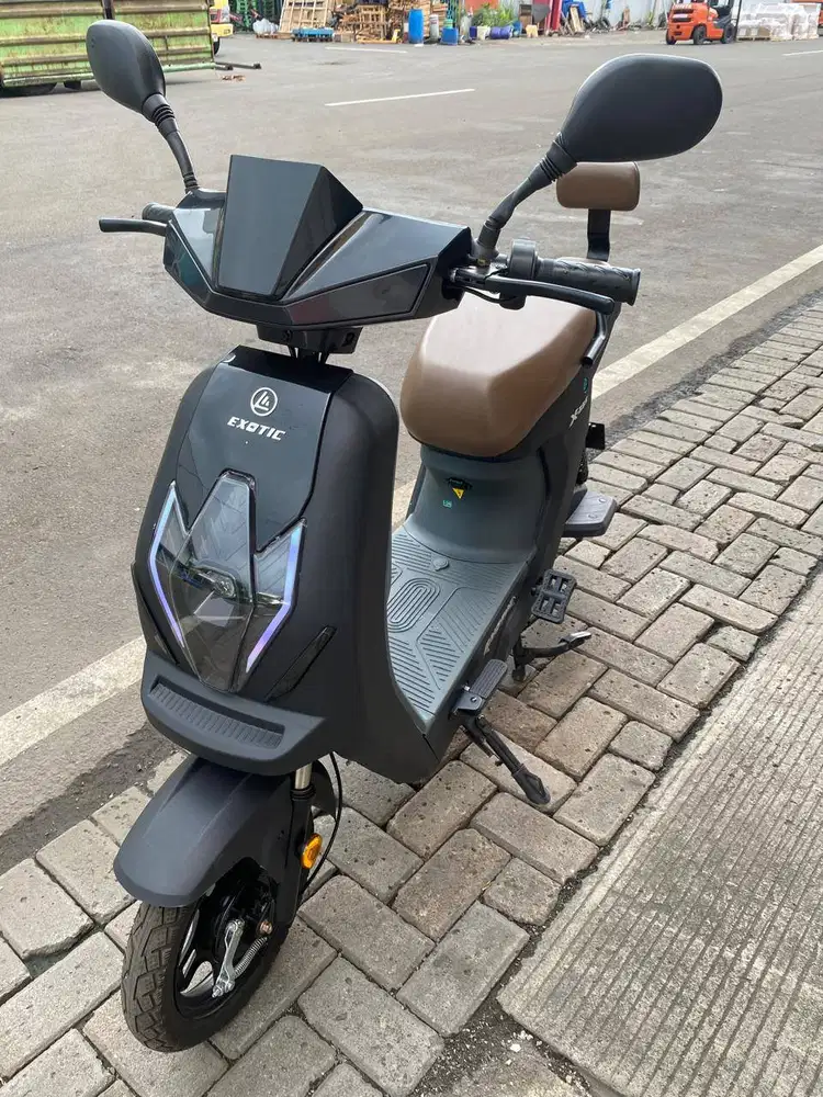 JUAL CEPAT!SELIS EXOTIC E-MOPED 14 INCH LENGKAP & MURAH