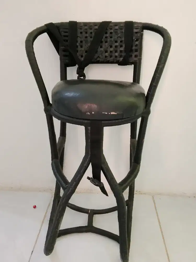 Dudukan motor untuk anak