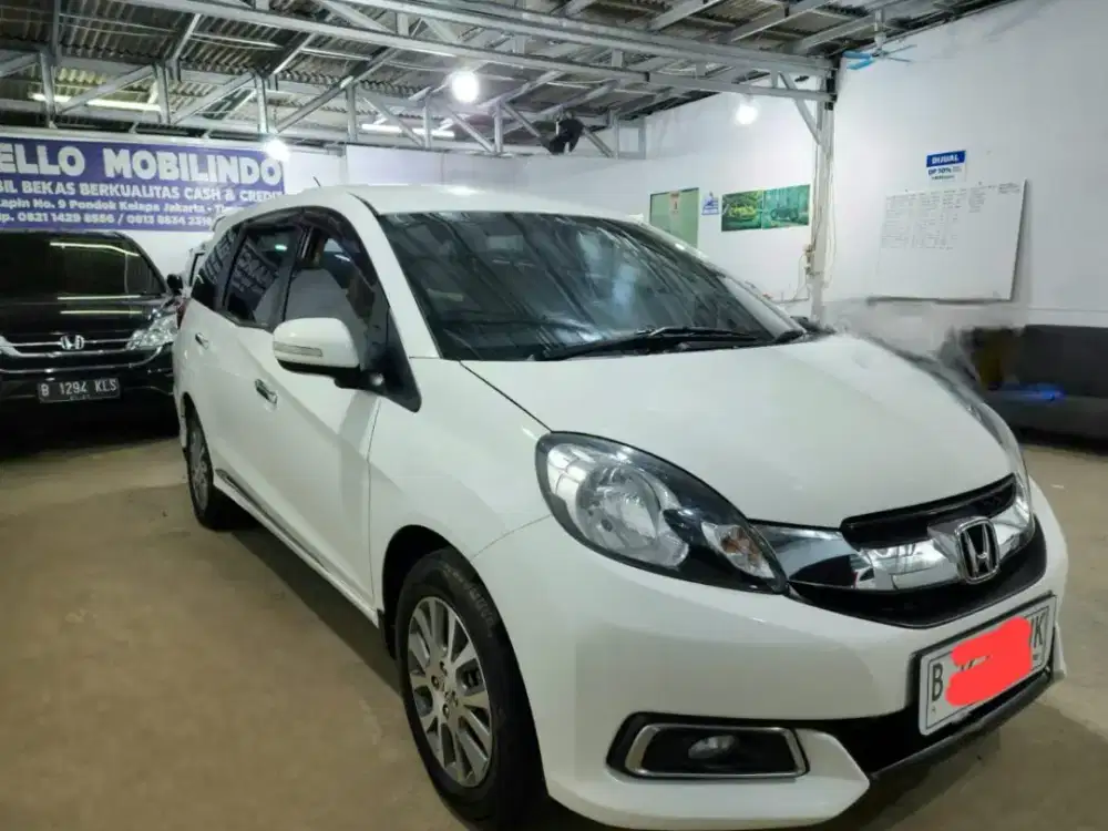 Dp 4 jt Mobilio E a/t 2014 Ang 3,190