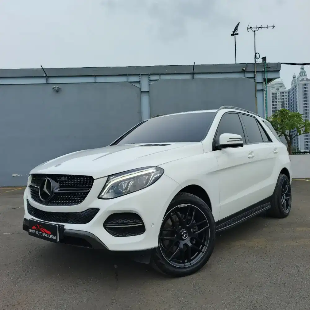 HOT OFFER TERMURAH ! MERCEDES GLE400 2016